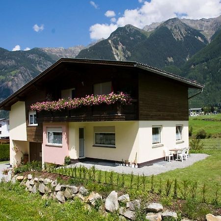 Haus Kleibert Bed & Breakfast Umhausen Exterior photo