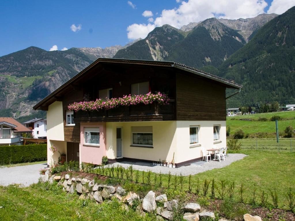 Haus Kleibert Bed & Breakfast Umhausen Exterior photo