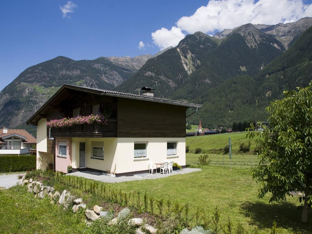 Haus Kleibert Bed & Breakfast Umhausen Exterior photo